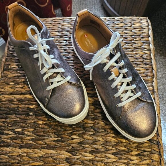 Leather Sneaker - Picture 2 of 4